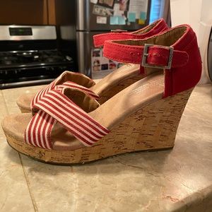 Toms cork wedges